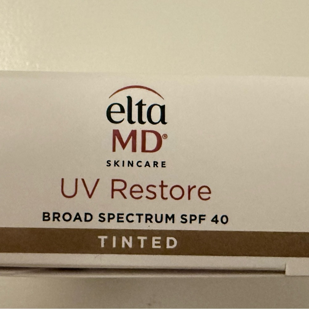 EltaMD Skincare UV Restore SPF 40 Tinted Face Sunscreen .5 oz Travel Size - Picture 6 of 7